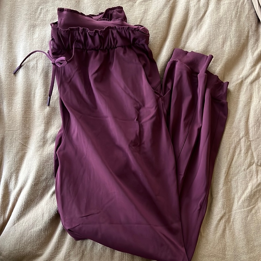 Lululemon joggers